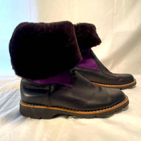 Roots black and purple leather rollover boots with cosy Sherpa lining. - Picture 5 of 6